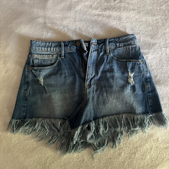 Good American Denim Shorts - Picture 2 of 3